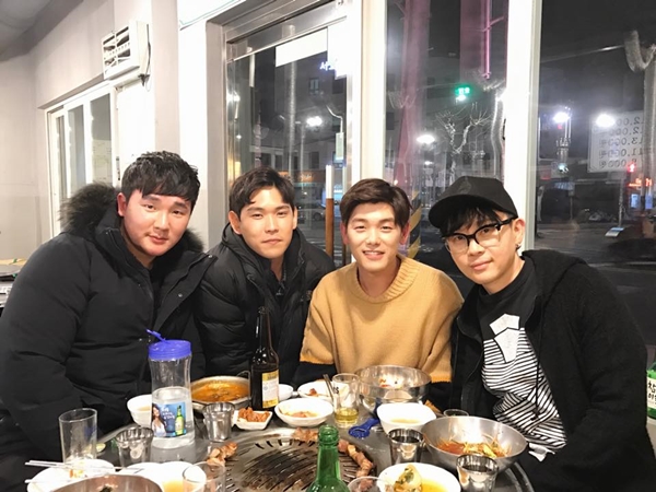 ▲그룹 남아스떼(사진=이승환 페이스북)