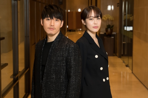 ▲배우 장혁, 이하나(사진=OCN)