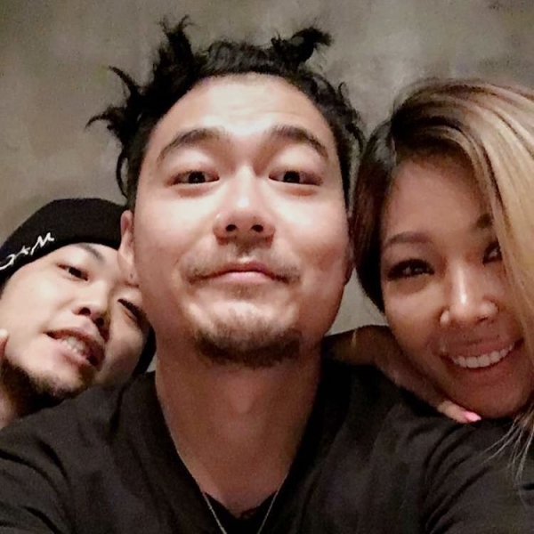 ▲(왼쪽부터)래퍼 지투, 제시, 덤파운디드(사진=덤파운디드 SNS)