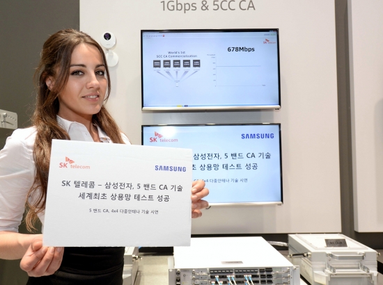 ▲SK텔레콤은 MWC 2017에서 삼성전자와 함께 상용망 테스트에 성공한 5밴드 CA 기술을 공동 시연한다고 27일 밝혔다.(사진제공= SK텔레콤)