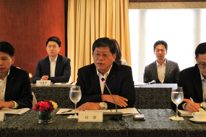 ▲코트라는 현지시간 4일 필리핀 마닐라에서 동남아대양주-일본지역 통합 무역투자확대전략회의를 개최했다. 김재홍 코트라 사장(사진 가운데)이 인사말을 하고 있다.  (사진 제공 = 코트라)