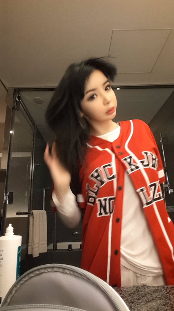 ▲걸그룹 투애니원 출신 박봄(사진=박봄 SNS)