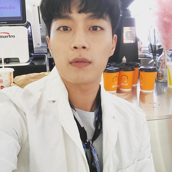 (사진=윤두준 인스타그램)