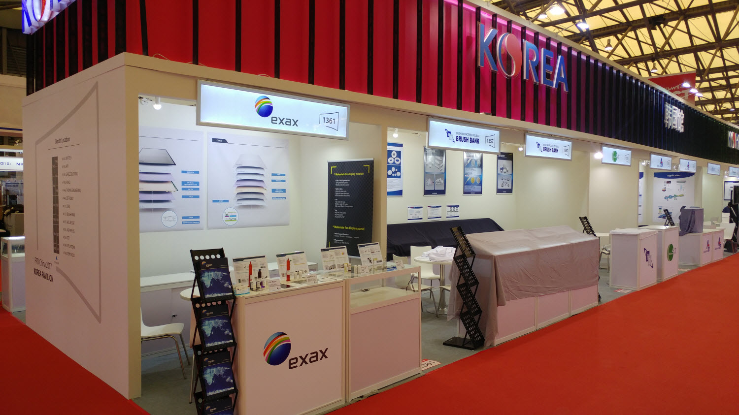 ▲이그잭스는 14일부터 16일까지 중국 상하이에 진행되는 '평판패널디스플레이 차이나(FPD China) 2017'에 참가한다고 밝혔다. 사진은 이그잭스의 부스 현장.(사진제공 이그잭스)