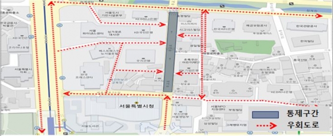 ▲서울시는 오는 10일부터 14일까지 오전 11시 30분~오후 1시 30분 동안 시청 뒤편에서 모전교까지 이어지는 무교사거리 200m구간을 처음으로 보행 전용 거리로 시범운영 한다고 5일 밝혔다.(사진제공=서울시)