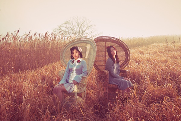 ▲걸그룹 드림캐쳐 수아 가현(사진=해피페이스엔터테인먼트)