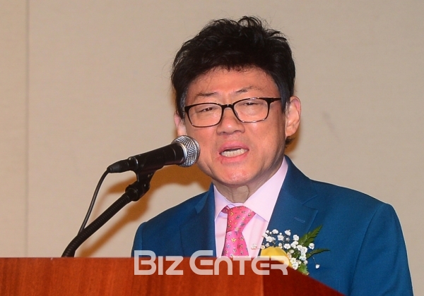 ▲엄용수(출처=비즈엔터)