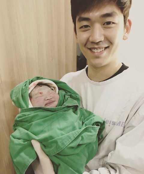 (사진=이용대 SNS)