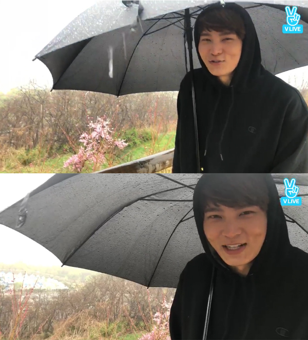 ▲배우 주원이 14일 V앱을 통해 5월16일 입대 사실을 알렸다.(사진=네이버 V LIVE)