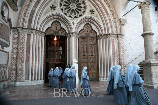▲프란체스코 성당의 수녀들(이신화 여행작가)