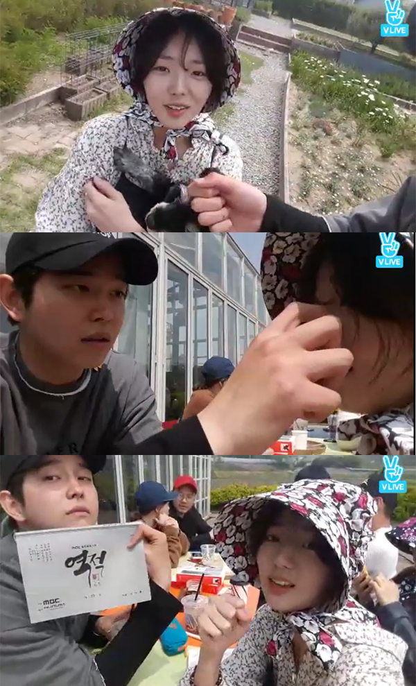 ▲배우 채수빈 윤균상(사진=네이버 V LIVE)