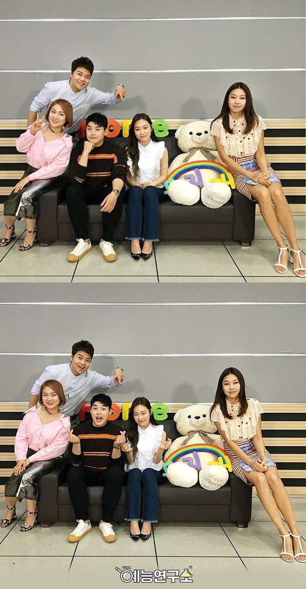 ▲(왼쪽부터) MBC '나 혼자 산다'에 출연하는 박나래, 전현무, 권혁수, 김슬기, 한혜진(사진=MBC 예능연구소 공식 인스타그램)