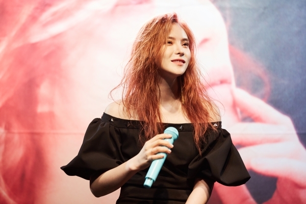 ▲가수 거미(사진=씨제스엔터테인먼트)