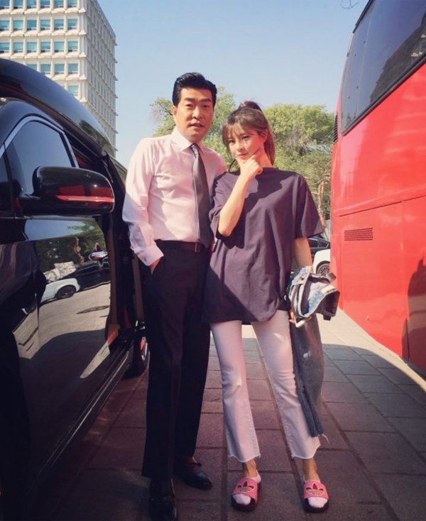 ▲배우 손현주 이선빈(사진=인스타그램)