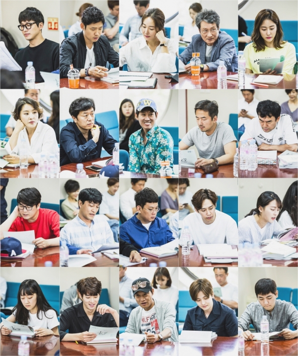 ▲SBS 새 월화드라마 ‘조작’ 대본리딩 현장(사진=SBS)