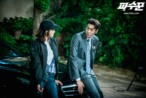 ▲배우 이시영(왼쪽), 김영광(사진=MBC )