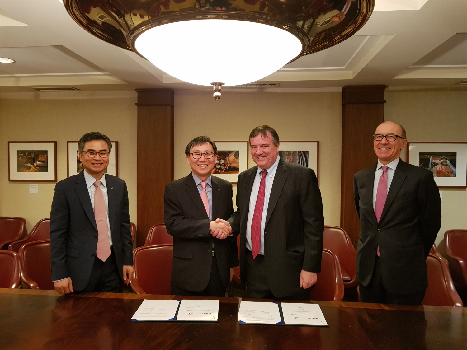 ▲한국무역보험공사가 미국 시티은행(CitiBank)과 협약을 체결해 우리 기업의 투자ㆍ진출 지원을 강화한다고 12일 밝혔다. (사진=무역보험공사)