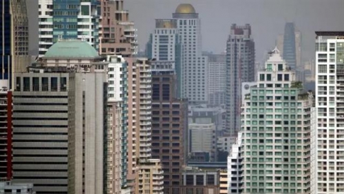 ▲태국 수도 방콕에 있는 상업·주거용 고층 빌딩이 빽빽히 서 있는 모습. 사진=블룸버그
