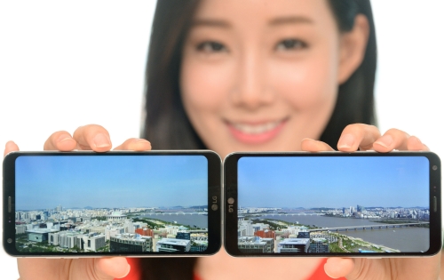 ▲LG전자가 Q시리즈 첫 번째 스마트폰인 LG Q6를 국내 이동통신 3사를 통해 2일 출시한다.(사진제공=LG전자)