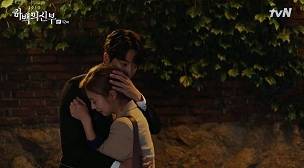 ▲남주혁, 신세경(사진=tvN 월화드라마 '하백의 신부 2017' 캡처)