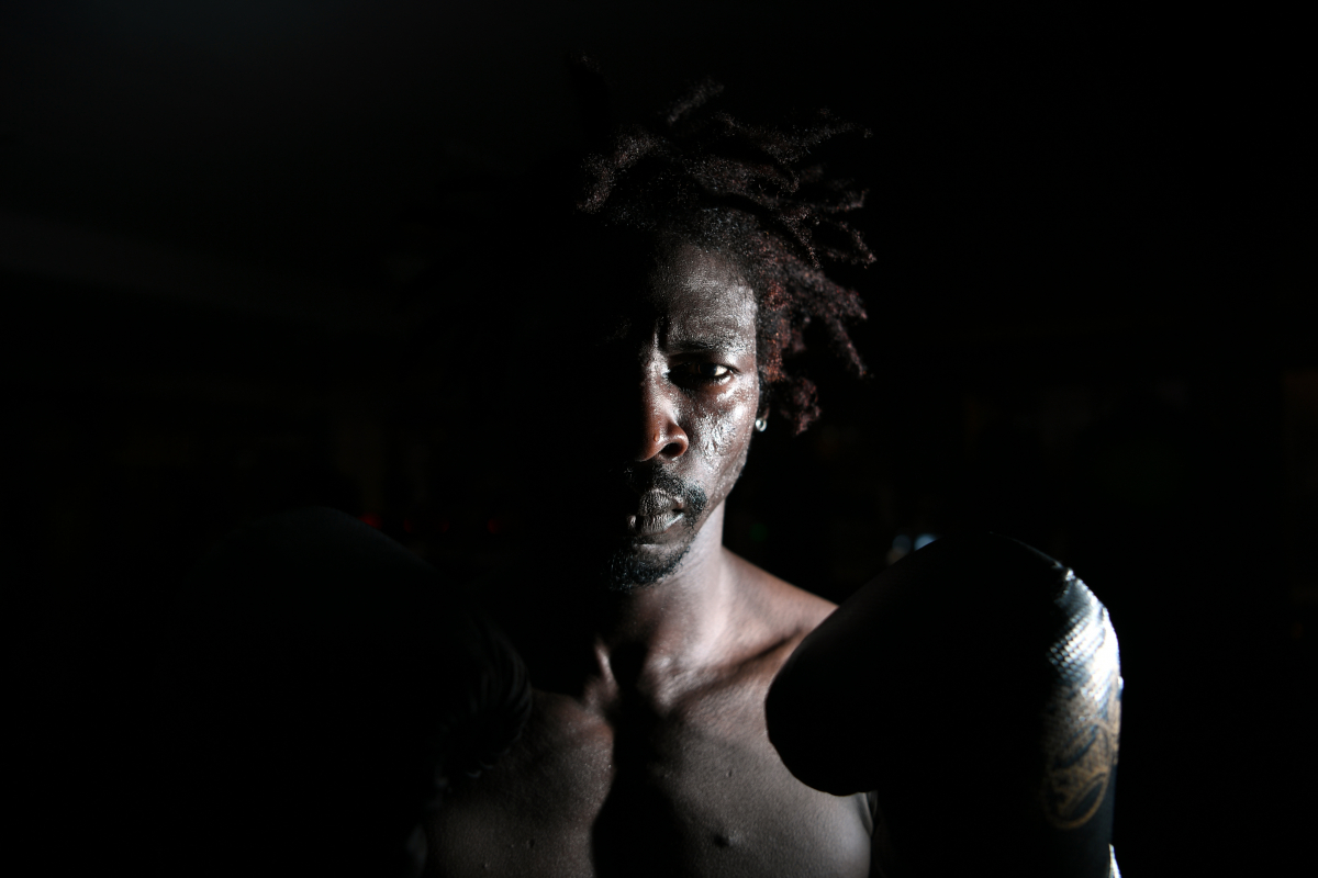 ▲한국슈퍼웰터급 챔피언 압둘레이 아싼. 한국이름은 이흑산(李黑山). 카메룬 군인 출신의 난민복서. 최유진 기자 strongman55@