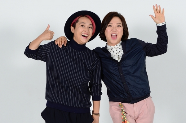 ▲'언니네 라디오'를 진행 중인 송은이, 김숙(사진=SBS)