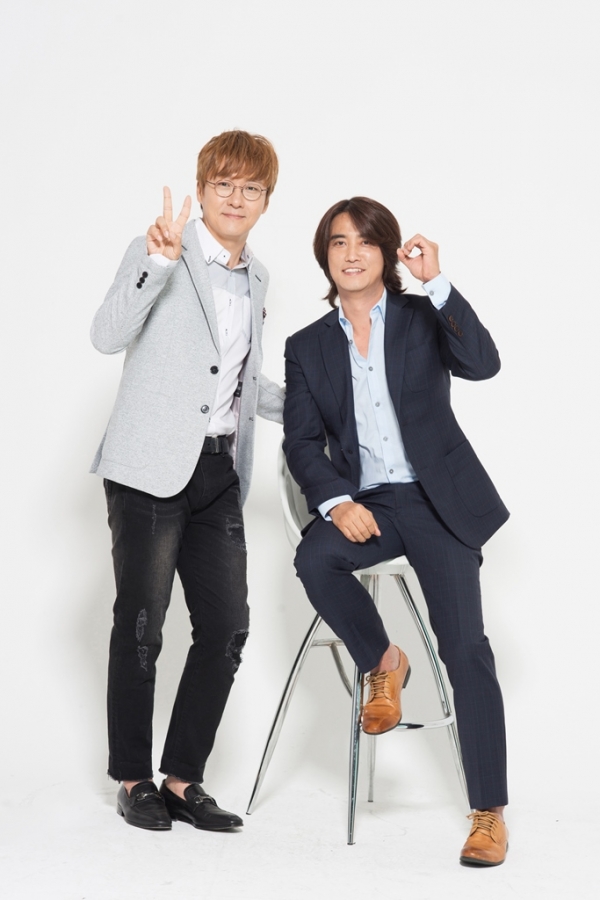 ▲남성듀오 유리상자(사진=제이제이홀릭미디어)