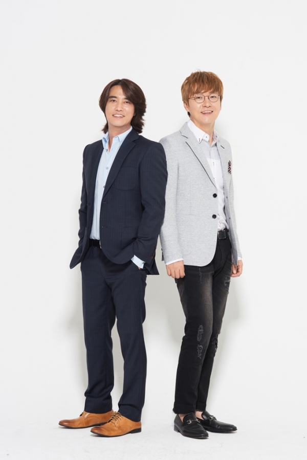 ▲남성듀오 유리상자(사진=제이제이홀릭미디어)