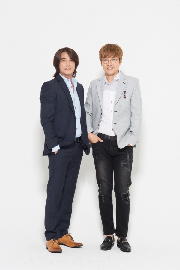 ▲남성듀오 유리상자(사진=제이제이홀릭미디어)