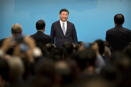 ▲시진핑 중국 국가 주석이 3일(현지시간) 중국 푸젠성 샤먼에서 열린 브릭스 비즈니스 포럼 개막식에서 기조연설을 하고 무대를 내려오고 있다. 사진=AP뉴시스