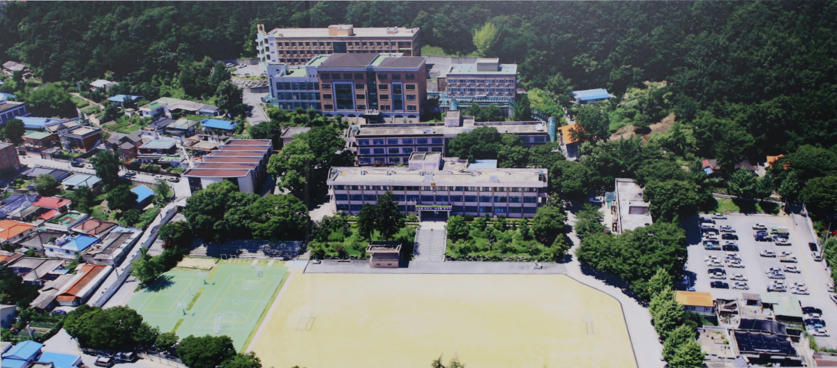 ▲공주사대부고가 전국단위 모집 지원자들을 위한 '서울지역 찾아가는 입학설명회'를 실시한다고 5일 밝혔다. 사진은 공주사대부고 전경.(사진=공주사대부고)