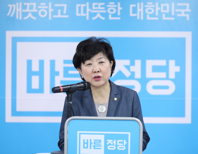 ▲바른정당 박인숙 의원이 10일 오전 서울 여의도 당사에서 전당대회 출마 기자회견을 하고 있다. 2017.10.10(연합뉴스)