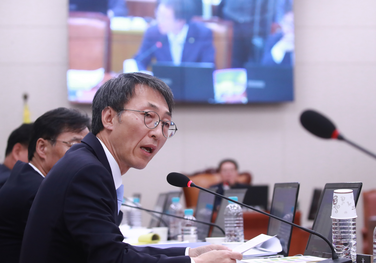 ▲이훈 더불어민주당 의원이 19일 오후 국회 산업통상자원중소벤처기업위원회 국정감사에서 질의하고 있다.(연합뉴스)