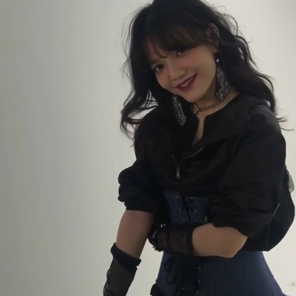 ▲솔로 프로젝트를 진행하는 AOA 지민(사진=W 코리아)