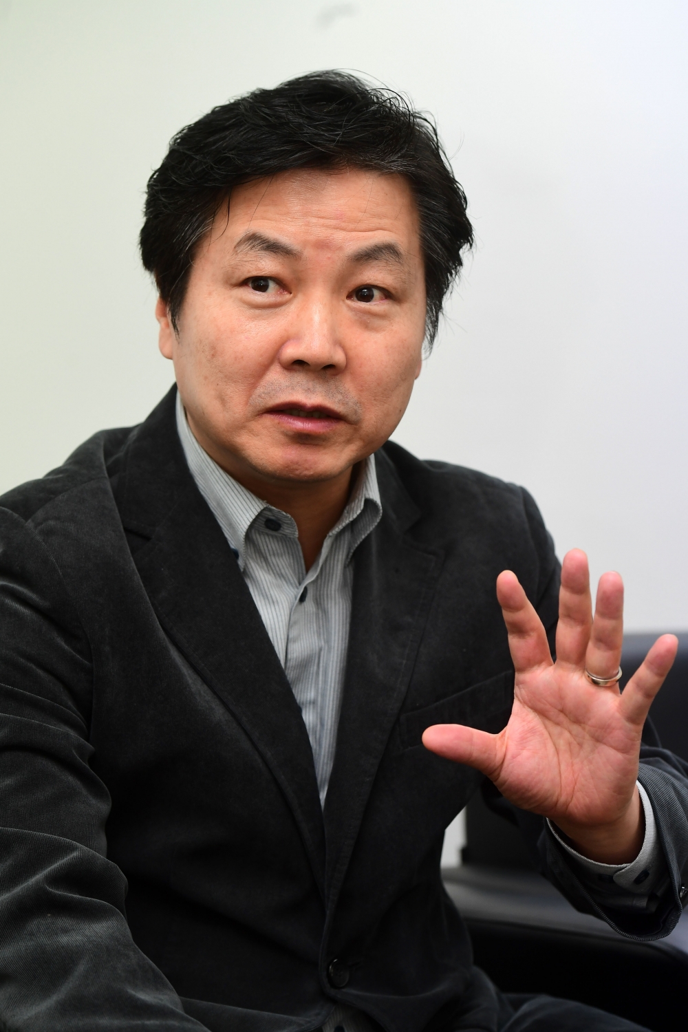 ▲홍종학 중기부 초대장관 후보자.(이투데이DB)