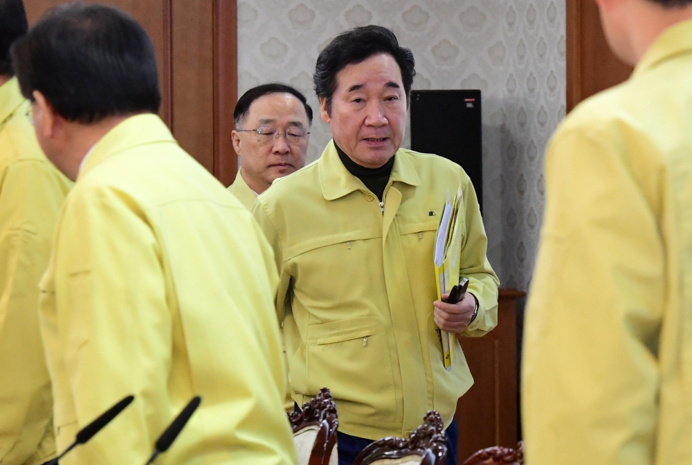 ▲이낙연 국무총리가 16일 오전 서울 종로구 정부서울청사에서 열린 포항지진 관련 긴급관계장관회의에 참석하고 있다. 고이란 기자 photoeran@(이투데이DB)