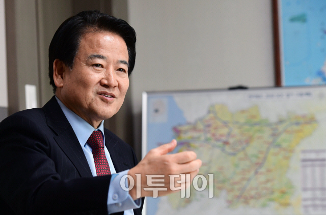 ▲정동영 국민의당 의원이 22일 서울 여의도 국회 의원회관에서 이투데이와 인터뷰를 하고 있다. 고이란 기자 photoeran@