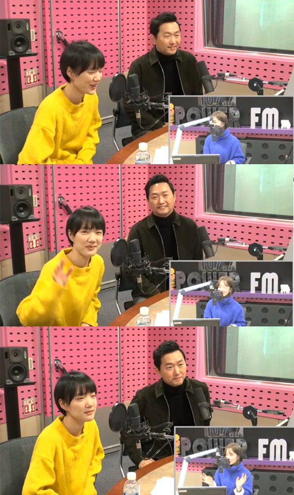 ▲'씨네타운' 손수현 김유석(사진=SBS 파워FM)