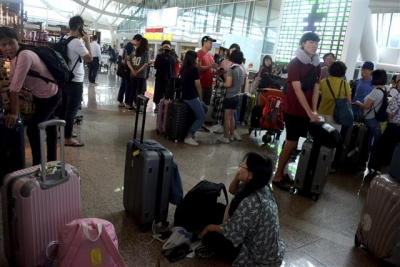▲인도네시아 발리 응우라라이 공항이 화산재 영향으로 30일(현지시간)까지 폐쇄한다고 29일 밝혔다. 발리/AP연합뉴스
