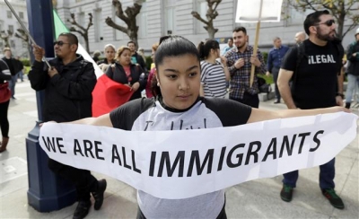 ▲지난 2월 16일 미국 캘리포니아주 샌프란시스코에서 '이민자없는 날' 시위행진이 있었다. 전국 주요 지역에서 이주민 근로자들이 도널드 트럼프의 반이민 행정명령에 항의하기 위해 이날 하루 동맹 파업하고 시위에 참여했다. 샌프란시스코/AP뉴시스