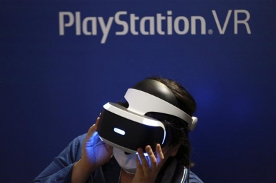 ▲소니가 지난해 10월 출시한 플레이스테이션 VR 헤드셋. AP/뉴시스