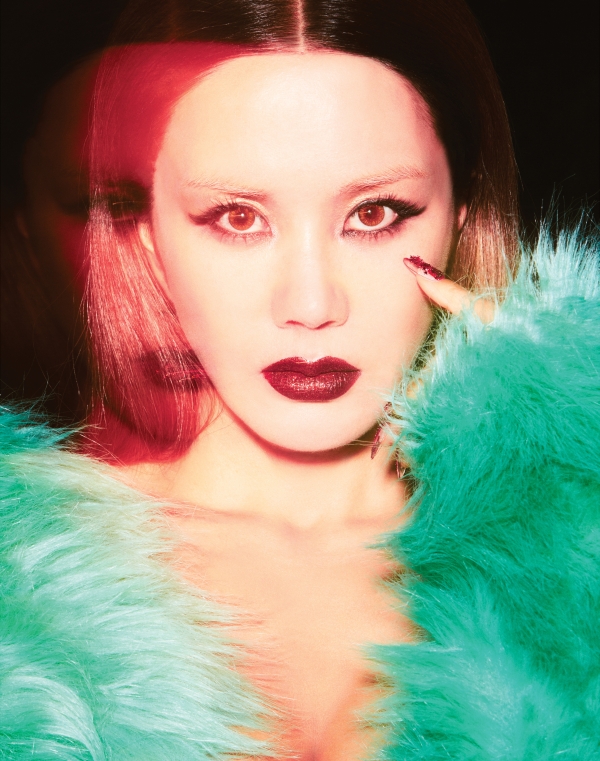 ▲가수 엄정화(사진=미스틱엔터테인먼트)