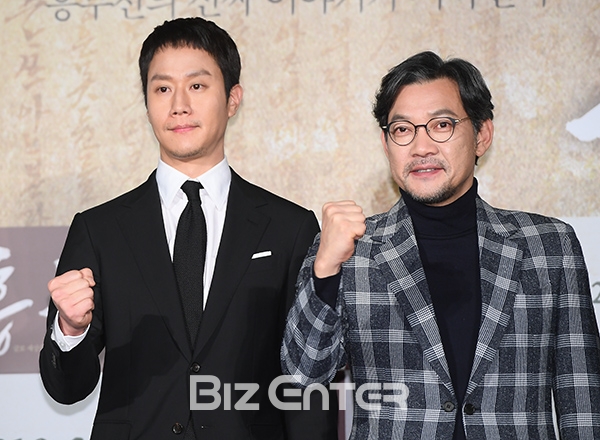 ▲정우, 정진영(사진=고아라 기자 iknow@)