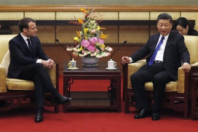▲에마뉘엘 마크롱 프랑스 대통령이 8일(현지시간) 중국 베이징에서 시진핑 중국 국가주석과 만났다. 베이징/AP연합뉴스