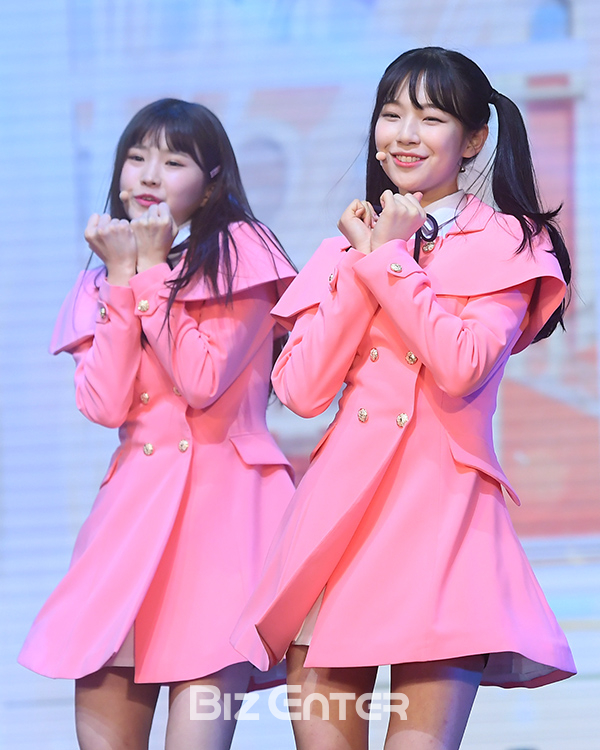 ▲프로미스나인 송하영, 백지현(사진=고아라 기자 iknow@)