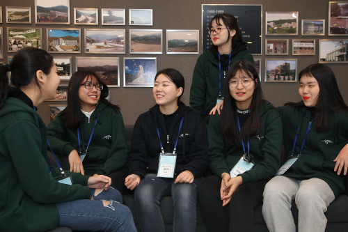 ▲한국외국어대학교에서 '2018년 삼성드림클래스 겨울캠프'에 참가한 중학생들