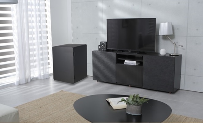 ▲가정 내 설치된 신성금고의 ‘Hyper Cube’ 예상 제품 이미지(KT)