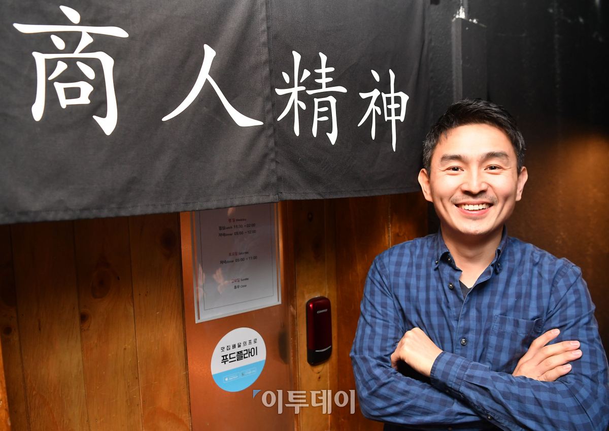 ▲이동건 스스로자 대표는 프랜파이즈보다는 1인 소자본 창업을 권했다. 특히 ‘권리금의 덫’과 ‘감당할 수 있는 실패’를 염두에 두고 사업을 시작하는 것이 현명하다고 조언했다. (이동근 기자 foto@)