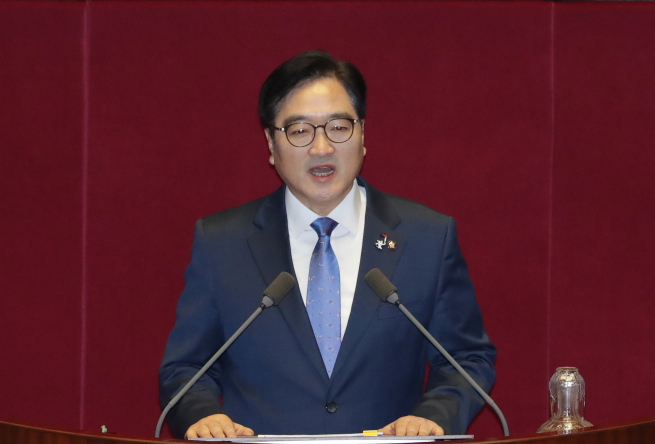 ▲더불어민주당 우원식 원내대표가 31일 오전 국회 본회의에서 교섭단체 대표연설을 하고 있다. 2018.1.31(연합뉴스)