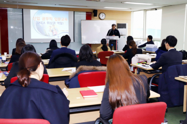 ▲2일 한국에너지공단 본사에서 정규직 전환 직원들을 대상으로 교육이 진행되고 있다.(사진=한국에너지공단)